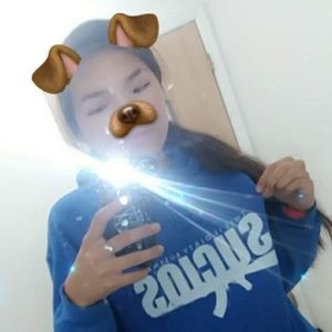 Meet your Posher, Leaa